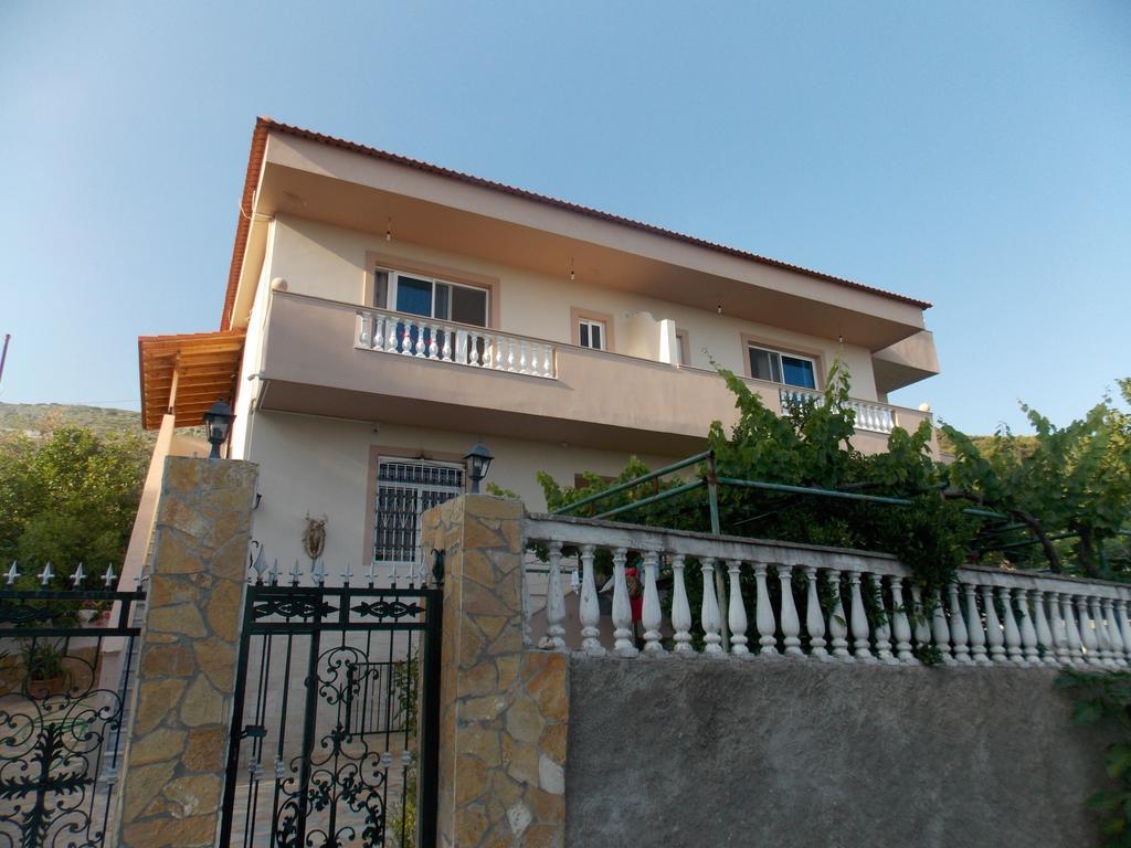 Guest House Vila Bega Sarande Exterior photo