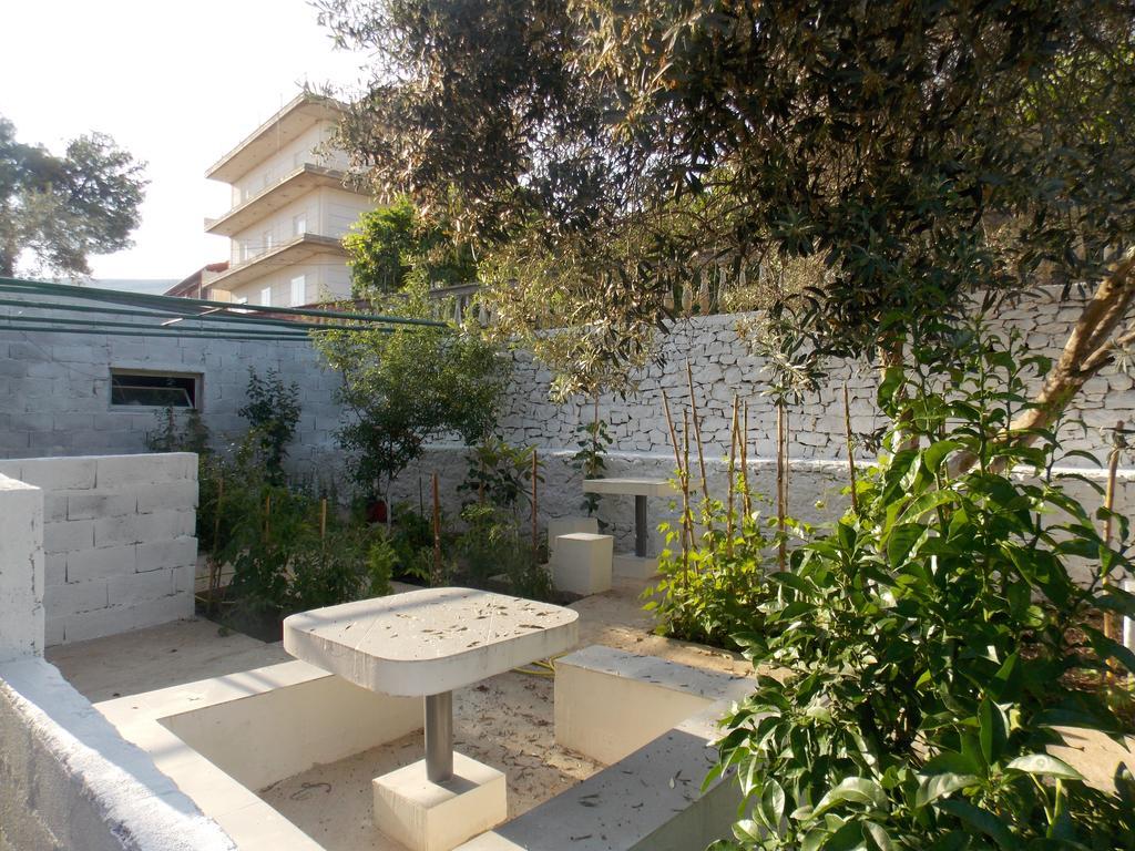 Guest House Vila Bega Sarande Exterior photo