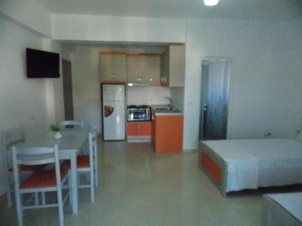 Guest House Vila Bega Sarande Exterior photo