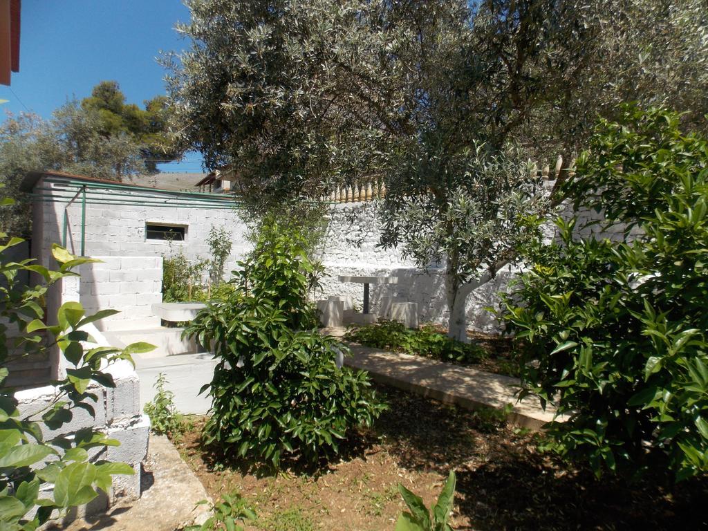 Guest House Vila Bega Sarande Exterior photo